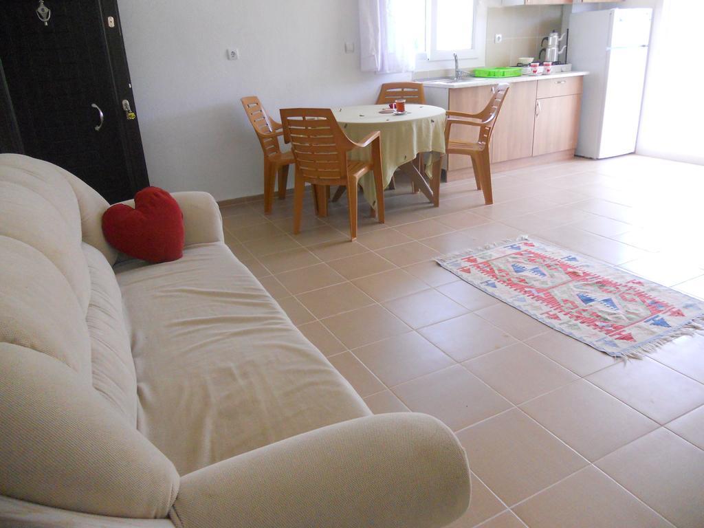 Doa Apartments Kuşadası Oda fotoğraf